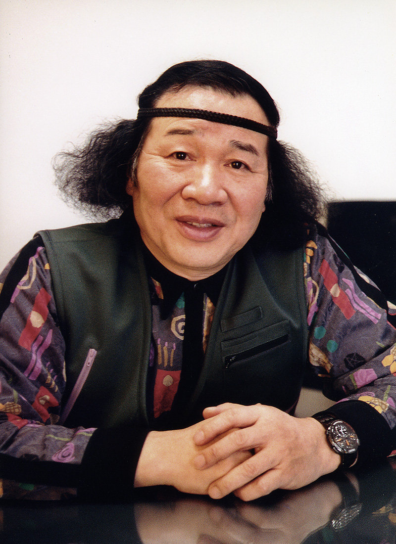 選考委員長　原田泰治 画伯